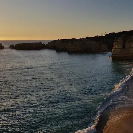 Magnific With A Cozy Garden, 5 Minutes To The * Albufeira