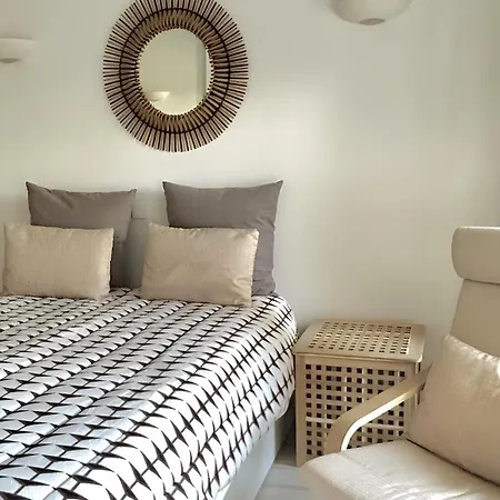 Magnific With A Cozy Garden, 5 Minutes To The Apartamento