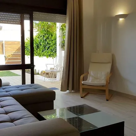 Magnific With A Cozy Garden, 5 Minutes To The